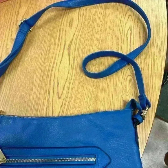 Juicy Couture Blue Shoulder Bag - Picture 2 of 10